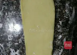 Illustration of how to make croissants 7