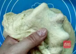 Illustration of how to make croissants 6