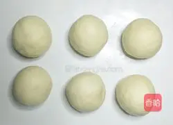 Illustration of how to make original flower-shaped bread 5