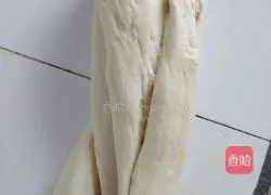 Illustration of how to make hand-torn bread 3