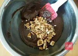 Vegan Walnut Brownie Recipe Illustration 8