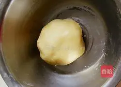 Illustration of how to make crispy bread rolls 5