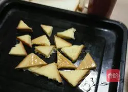 Illustration of how to make sweet bread pudding 3