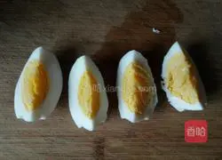 Illustration of how to make fried eggs with bread crumbs 2