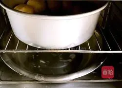 Illustration of how to make seaweed and meat floss bread 16