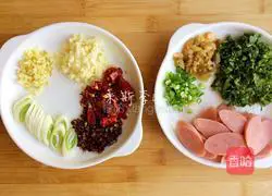 Illustration of making spicy and sour sweet potato noodles 3