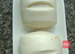 Illustration of how to make bread crumbs 1