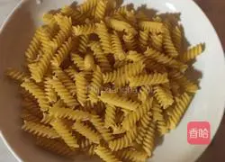 Illustration of how to make tomato sauce pasta 1