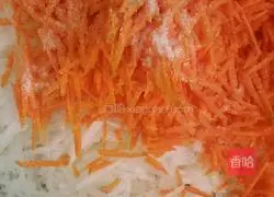 Illustration of how to make radish balls 3