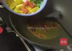 Illustration of how to make fried scallops 3