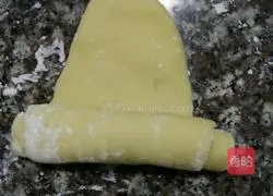 Illustration of how to make croissants 8