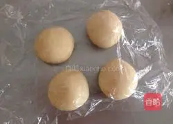 Illustration of how to make croissants 3