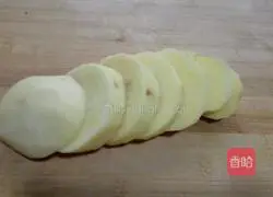 Illustration of how to make minced meat and mashed potatoes 2