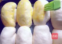 Illustration of how to make ham and cheese bread 13