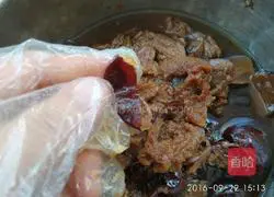 Illustration of how to make jujube bread 4