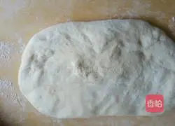 Illustration of how to make Danish bread 3