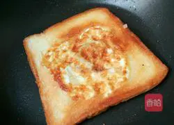 Illustration of how to make bread and omelette 8