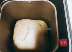 Bread maker Illustration of how to make lard bread 3