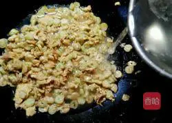 Illustration of how to make braised beans and noodles 5