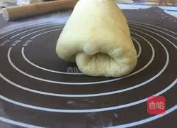 Illustration of how to make jam sandwich bread 10