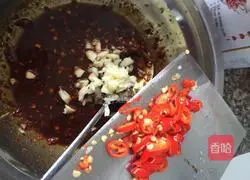 Thai Tuna Salad Illustration of how to do it 4