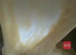 Illustration of how to make old bread 6