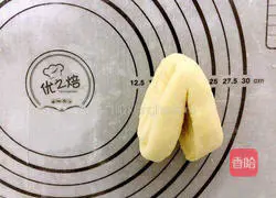 Heart-shaped coconut buns recipe 12