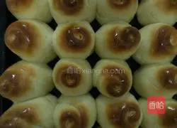 Honey Bun Recipe Illustration 13