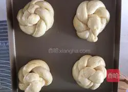 Illustration of how to make light butter bread 12