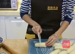 Honey Coconut Bread Recipe Illustration 9