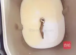 Illustration of how to make healthy bread machine bread 2