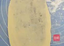 Illustration of how to make bean paste bread flowers 12