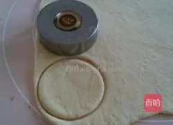 Illustration of how to make quail egg bread 4