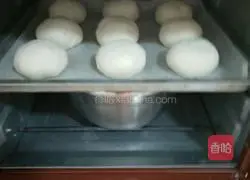 Illustration of how to make bear bread 10