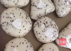 Black sesame mochi bread recipe 9