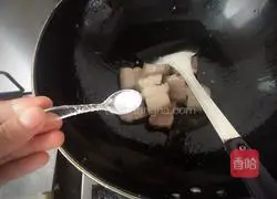 Illustration of Braised Dongpo Pork 7