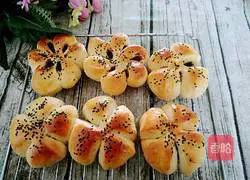 Illustration of how to make bean paste bread 17