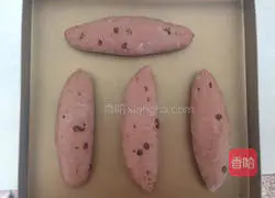 Chocolate Banana Cheese Bread Recipe Illustration 7