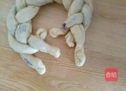 Corn Oil Garland Bread Recipe Illustration 11