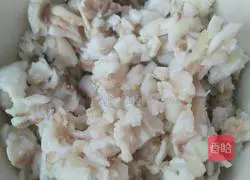 Illustration of making fish floss 5