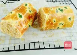 Illustration of how to make meat floss rolls 12