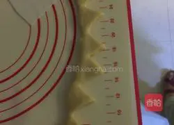 Illustration of how to make sunflower breakfast bagels 10