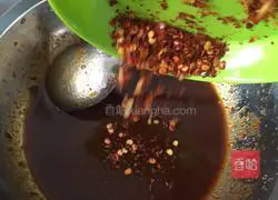 Thai Tuna Salad Recipe Illustration 3