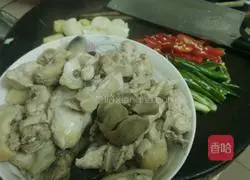 Illustration of how to make stir-fried Hunan chicken 2