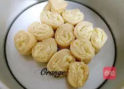 Illustration of how to make flower-shaped gift bread 9