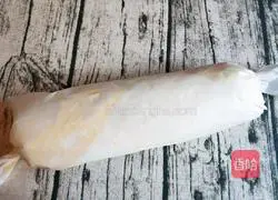 Strawberry Jam Cake Roll Recipe Illustration 19