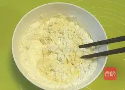 Illustration of how to make milk-flavored hand-torn cakes 4