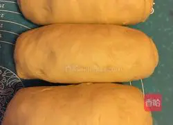 Red Bean Toast Bread Recipe Illustration 2