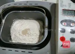 Illustration of making love honey bean buns 2