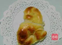 Illustration of how to make coconut bread sticks 15